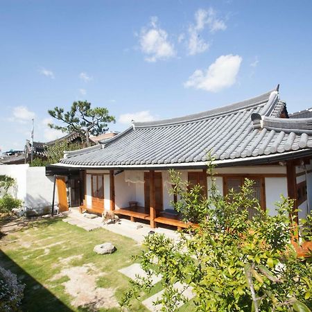 Ohnewwall Guesthouse Jeonju Eksteriør billede