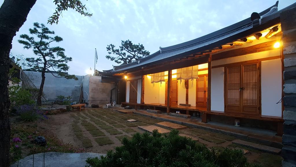 Ohnewwall Guesthouse Jeonju Eksteriør billede