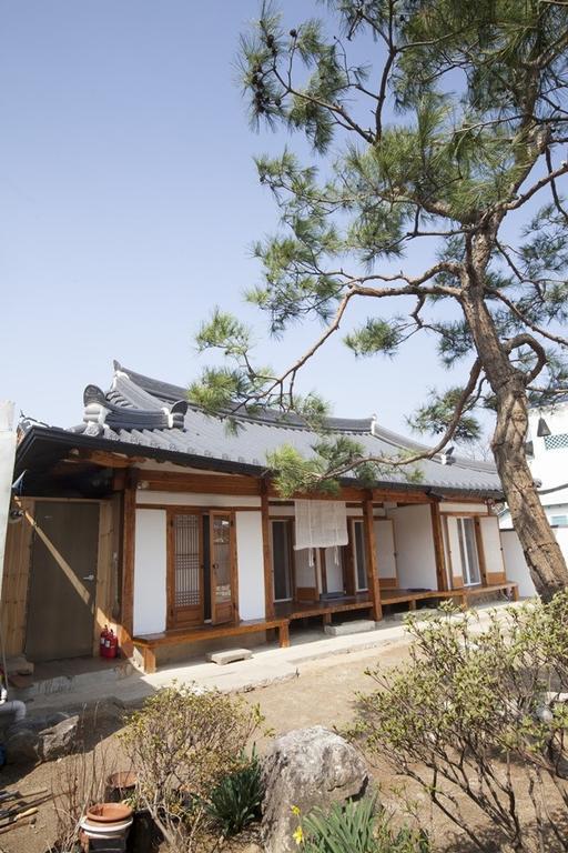 Ohnewwall Guesthouse Jeonju Eksteriør billede